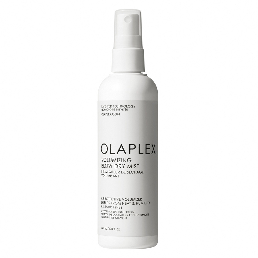 Olaplex Volumizing Blow Dry Mist er en vegansk, reparerende fønspray for holdbart volum og fylde, som beskytter og etterlater håret mykt, skinnende og synlig sunt. Volumizing Blow Dry Mist er klinisk bevist å minske fønetørketiden og gi fuktighet.